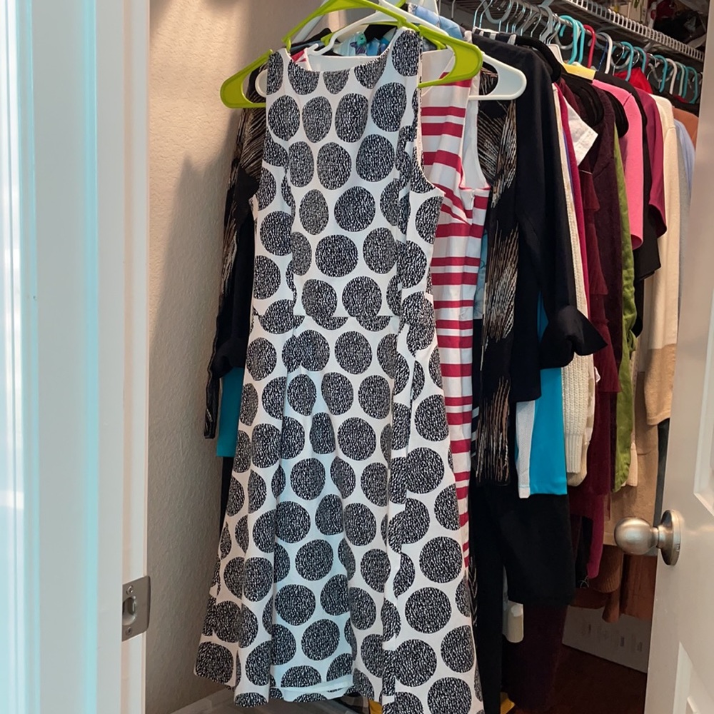 Dress - Picture 3 of 3